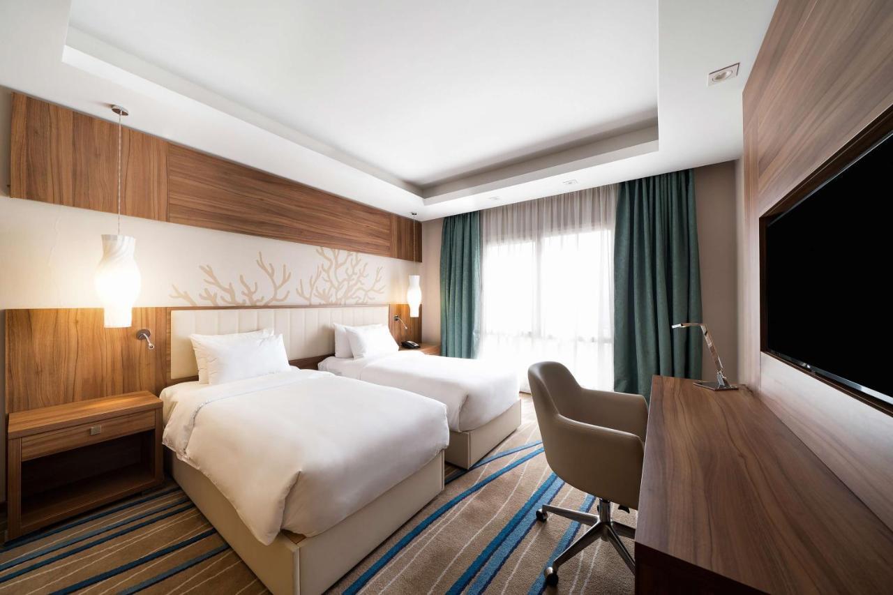 Radisson Blu Hotel, Jeddah Al Salam Екстериор снимка Deluxe Room