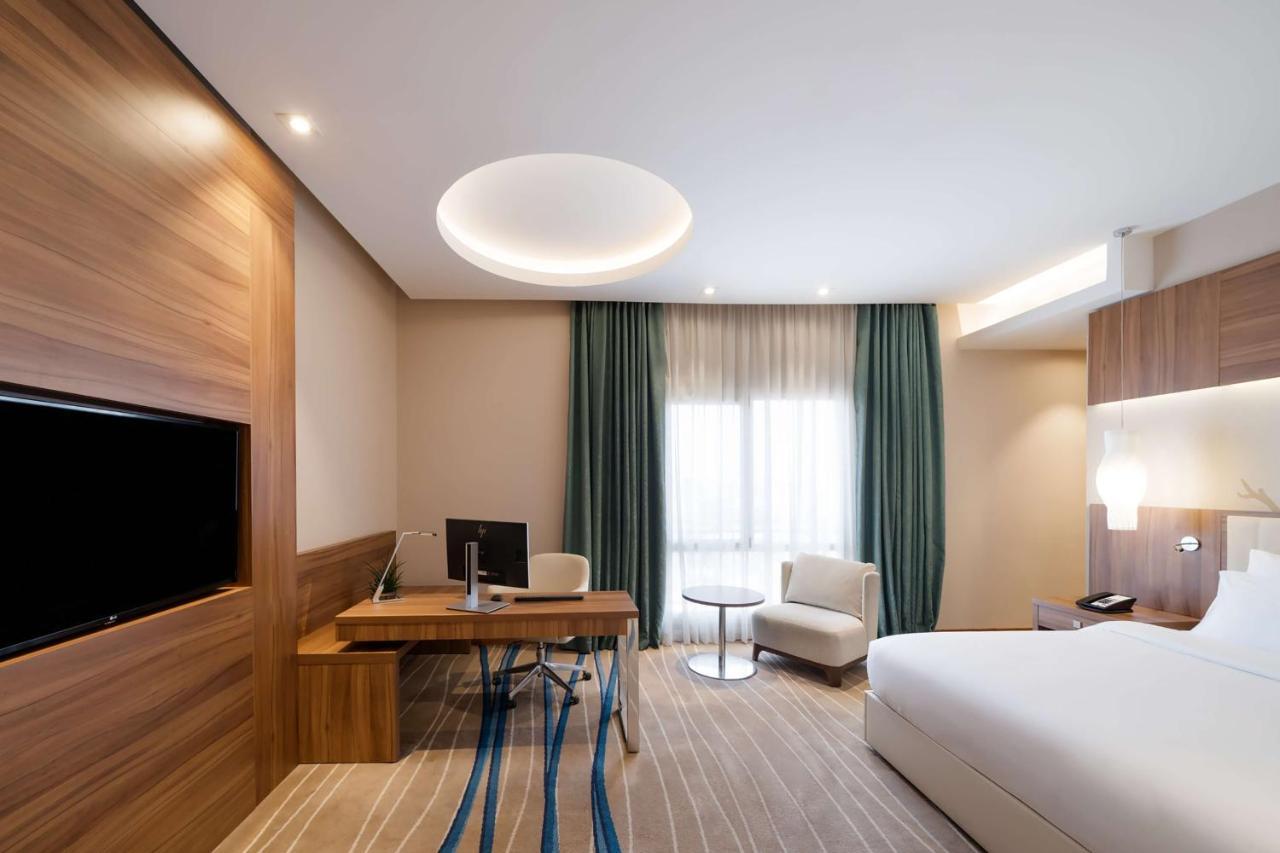 Radisson Blu Hotel, Jeddah Al Salam Екстериор снимка A room at the hotel