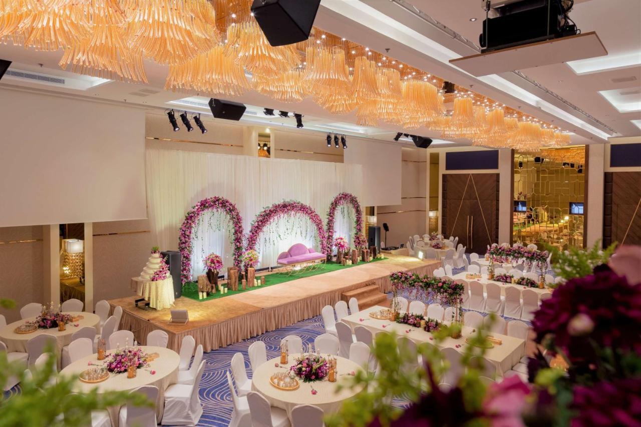 Radisson Blu Hotel, Jeddah Al Salam Екстериор снимка Wedding reception at the Grand Ballroom
