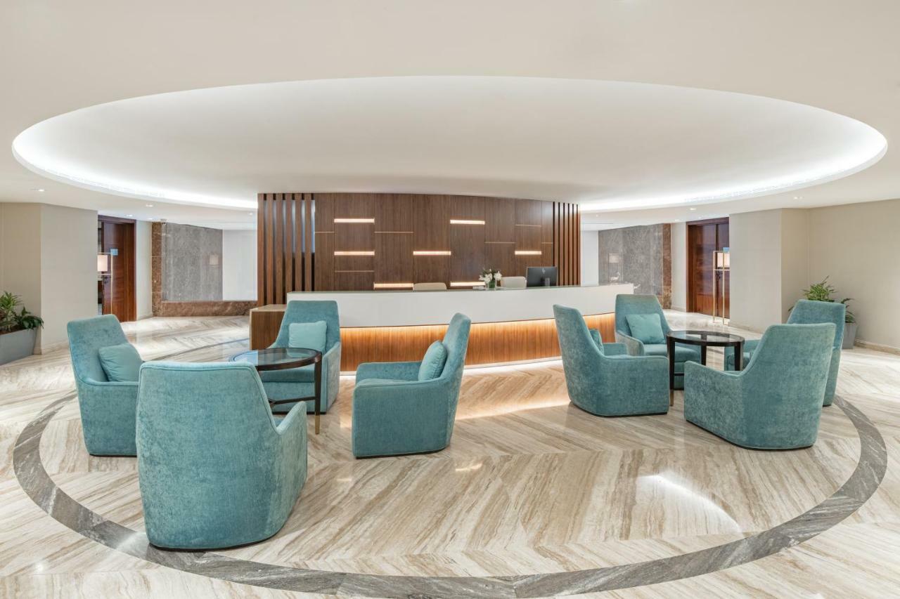 Radisson Blu Hotel, Jeddah Al Salam Екстериор снимка The lobby of the hotel